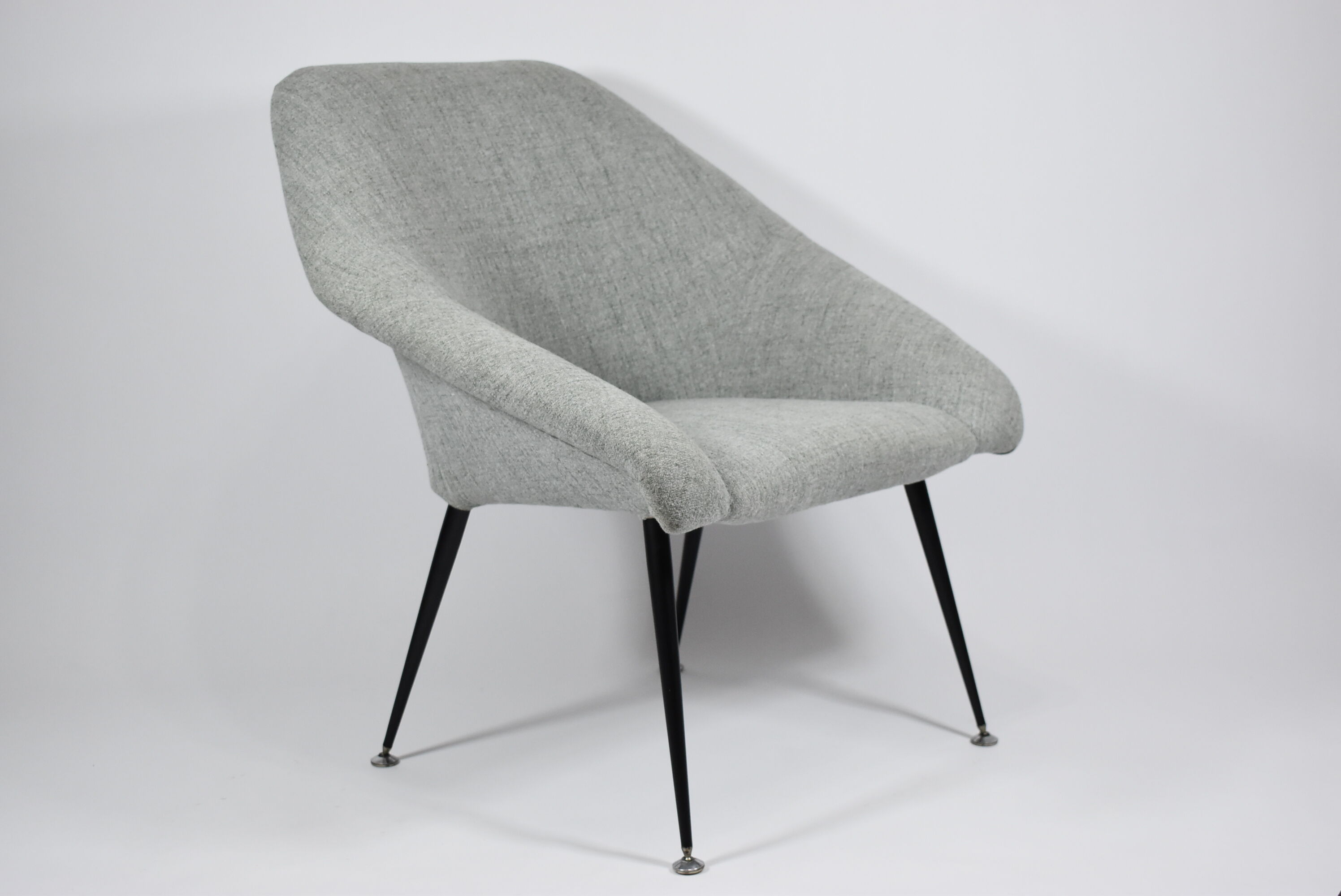 Fauteuil Eva, restauré, années 1960, gris