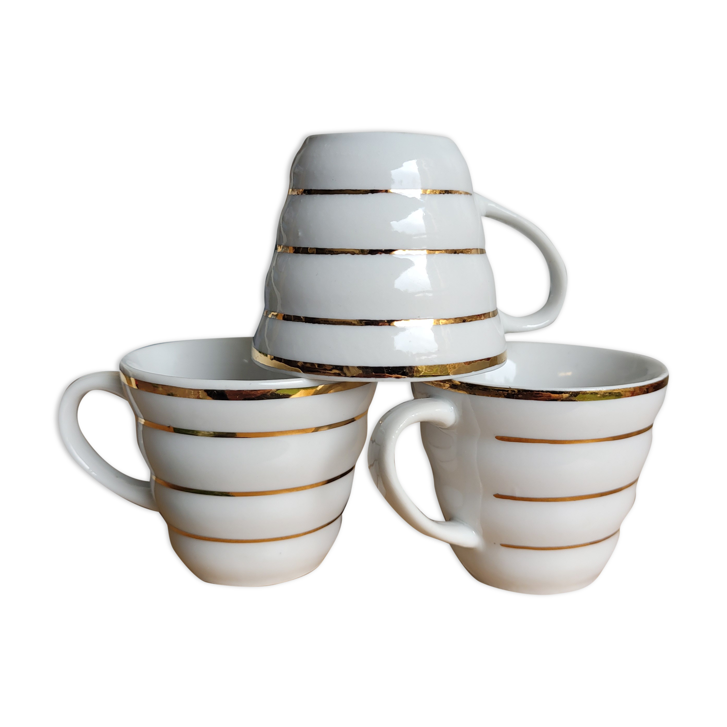 3 porcelain coffee cups bordered gold