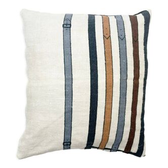 Linen cushion