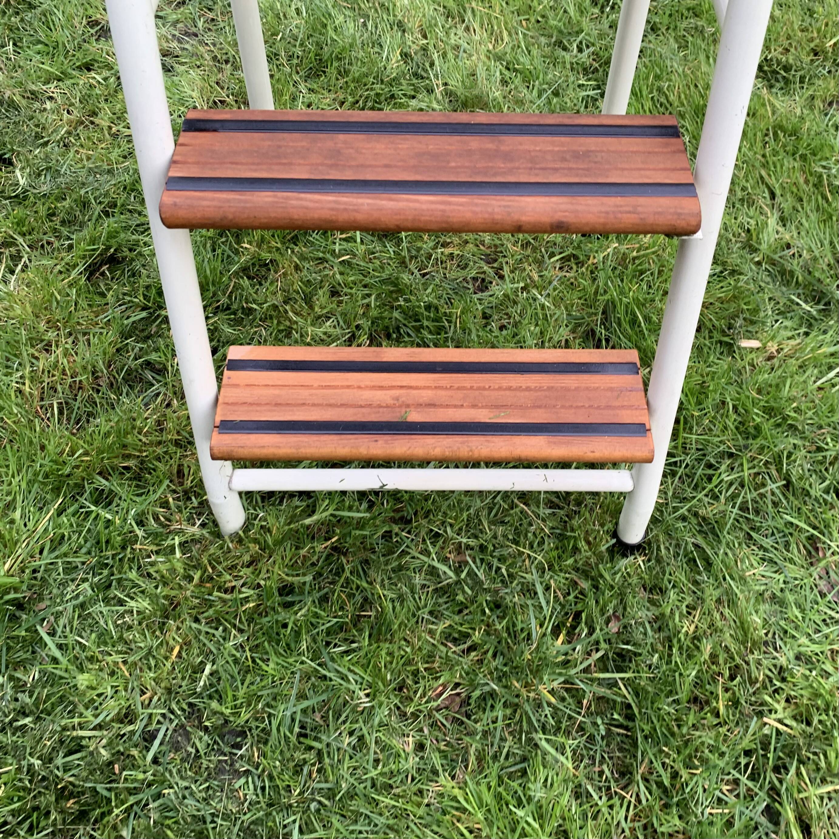 Vintage stepladder in Formica, wood and chromed metal