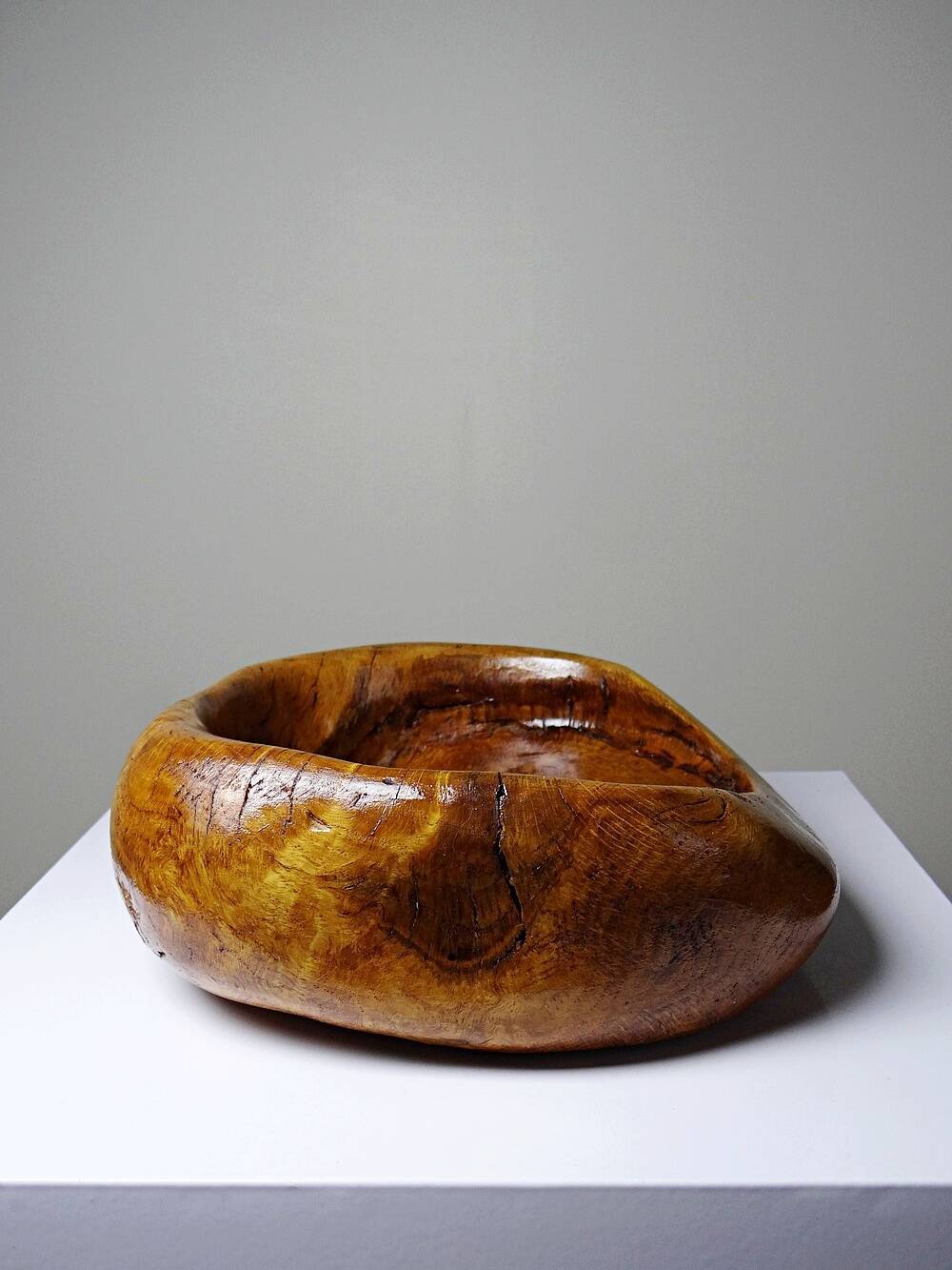 Olive wood catchall Monoxyle brutalist vintage 50s-60s handcrafted