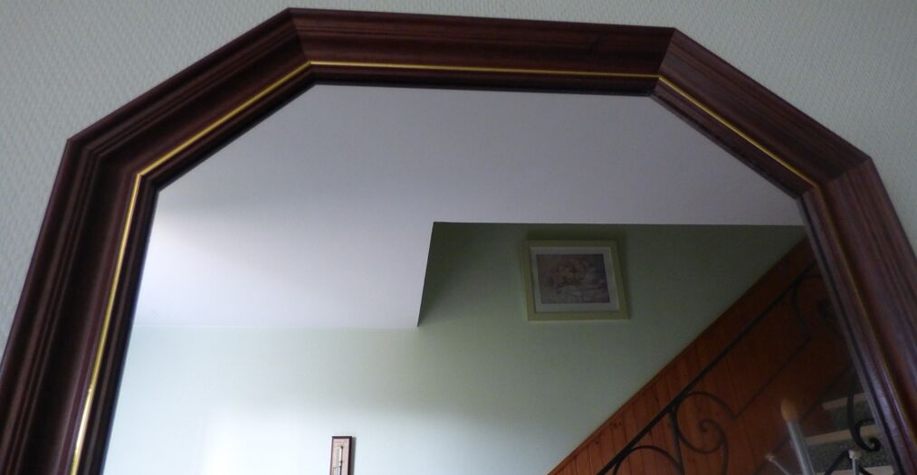 Solid wood mirror with gilded metal edging 47.50x 67 cm