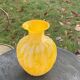 Vase en verre de clichy jaune et blanc, vintage