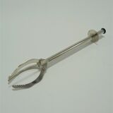 Large ice cube clamp