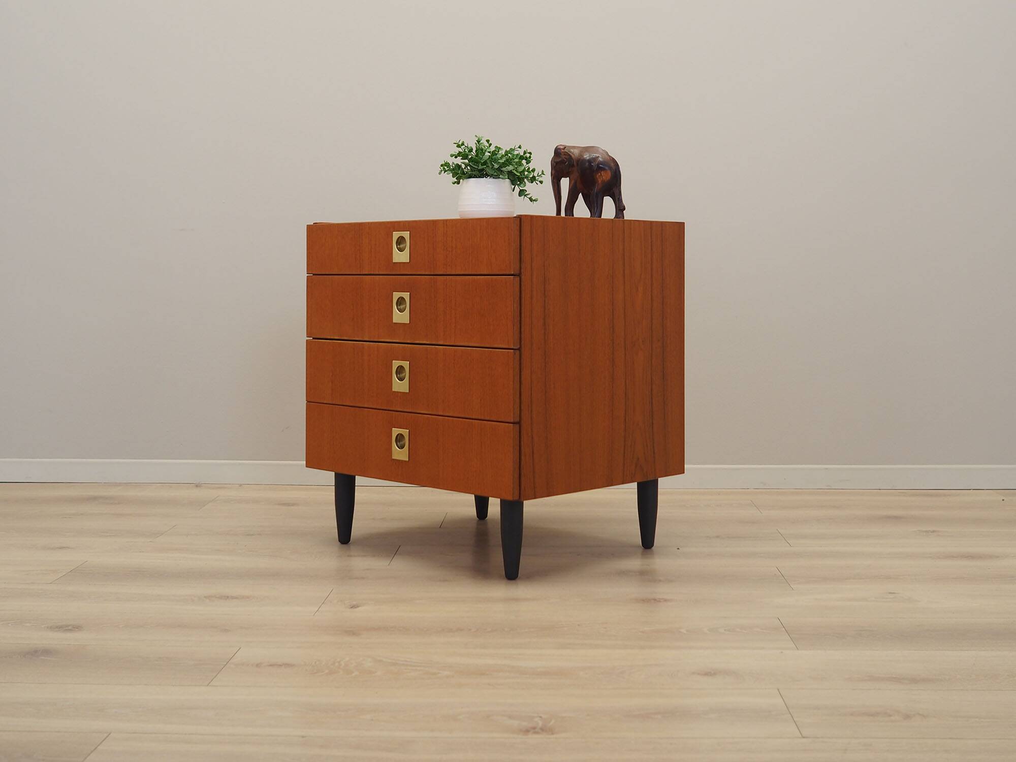 Teak chest of drawers, Danish design, 1970s, production: Denmark