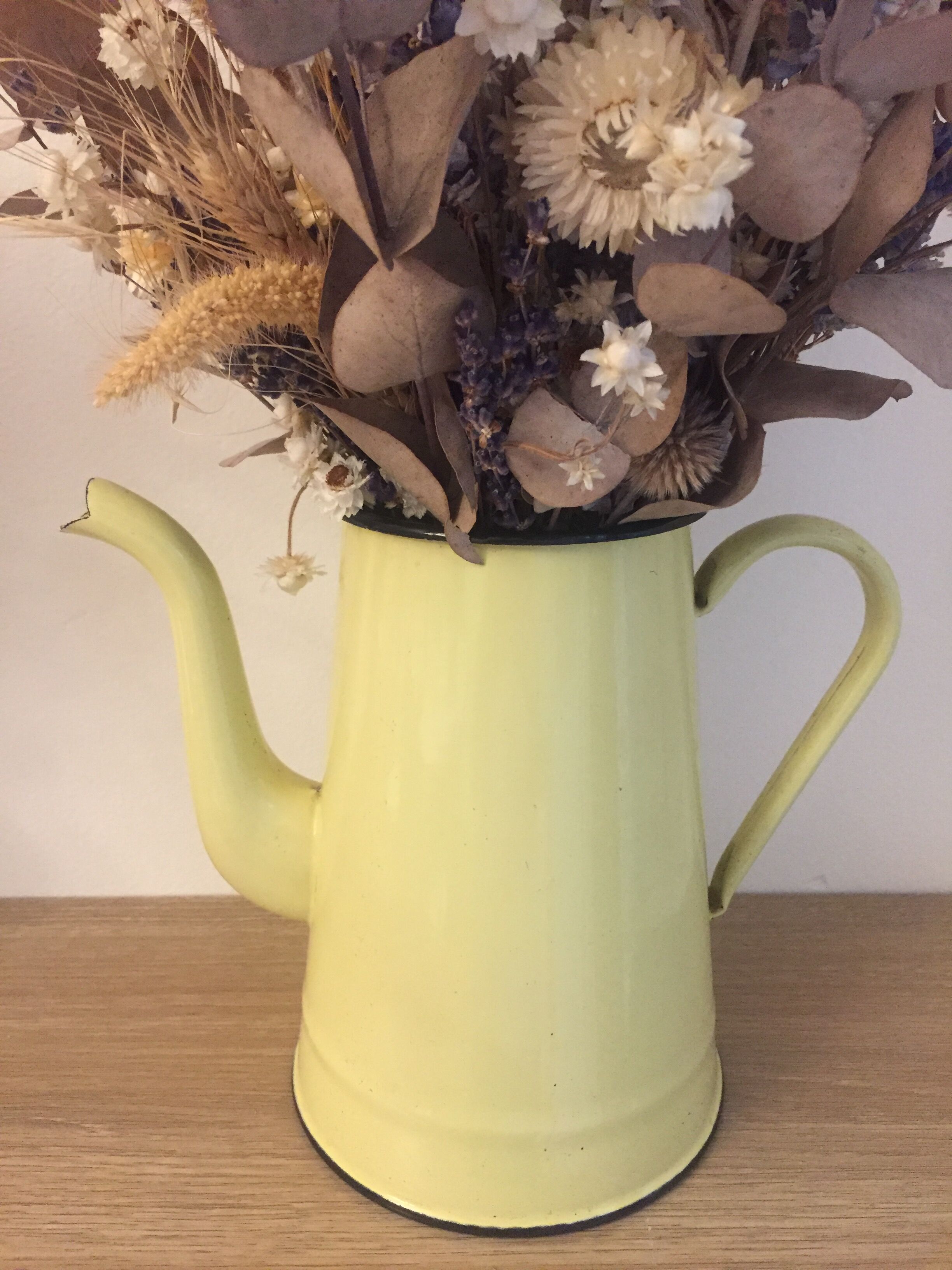 Yellow enamelled coffee maker