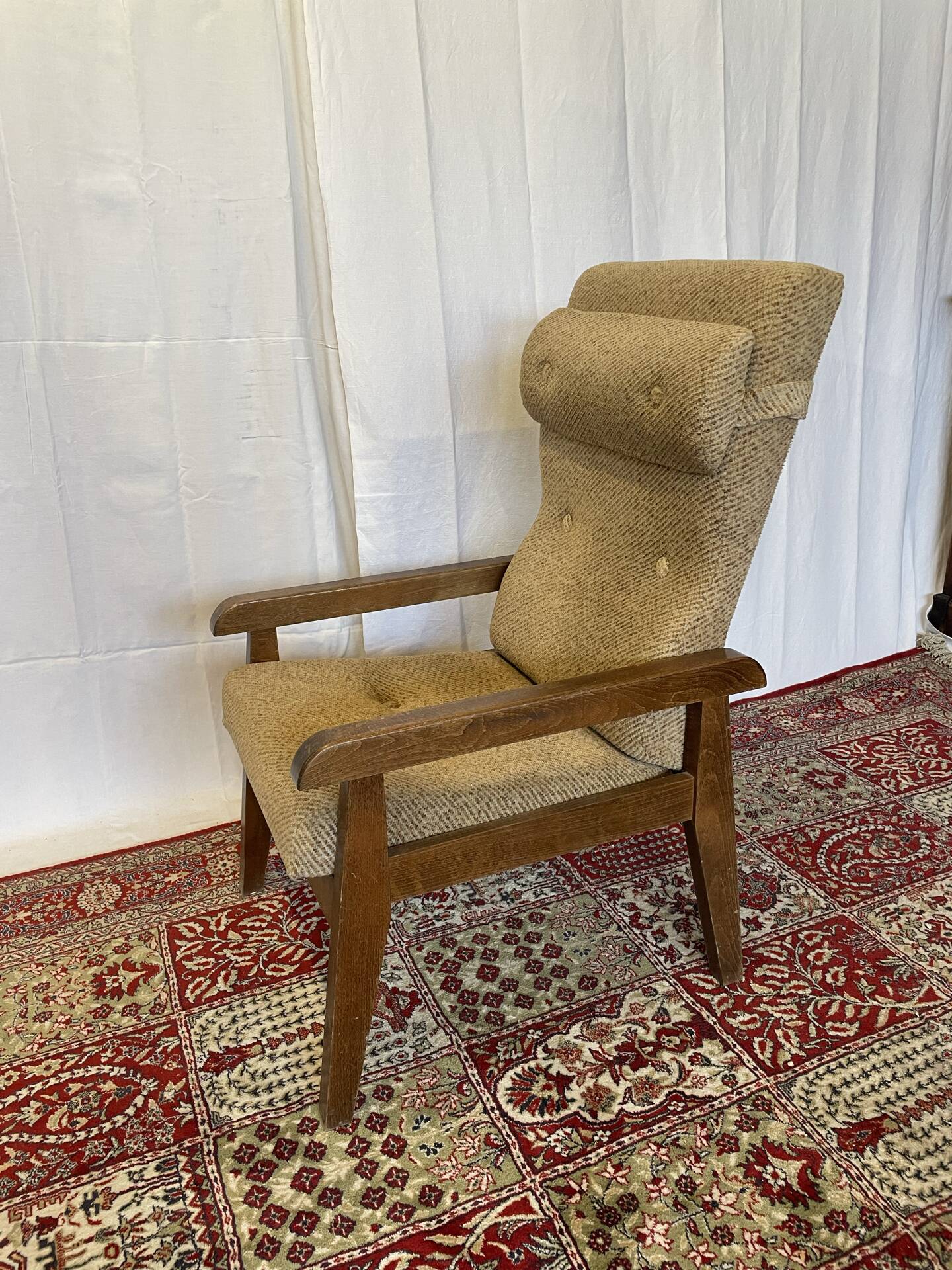 Vintage reclining armchair in wood and fabric – 1960s/70s