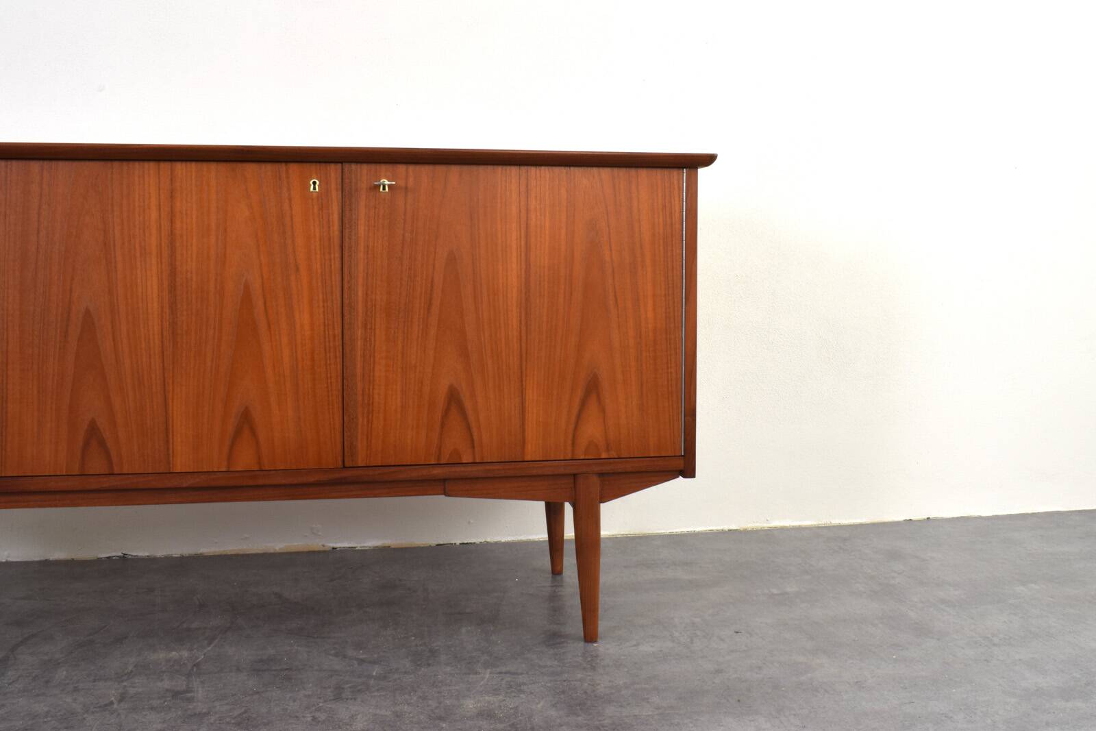 Teak enfilade from the mid-century by Frederik Kayser, 1960s.