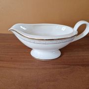 Villeroy and Boch - Kimono porcelain sauce boat, Château collection