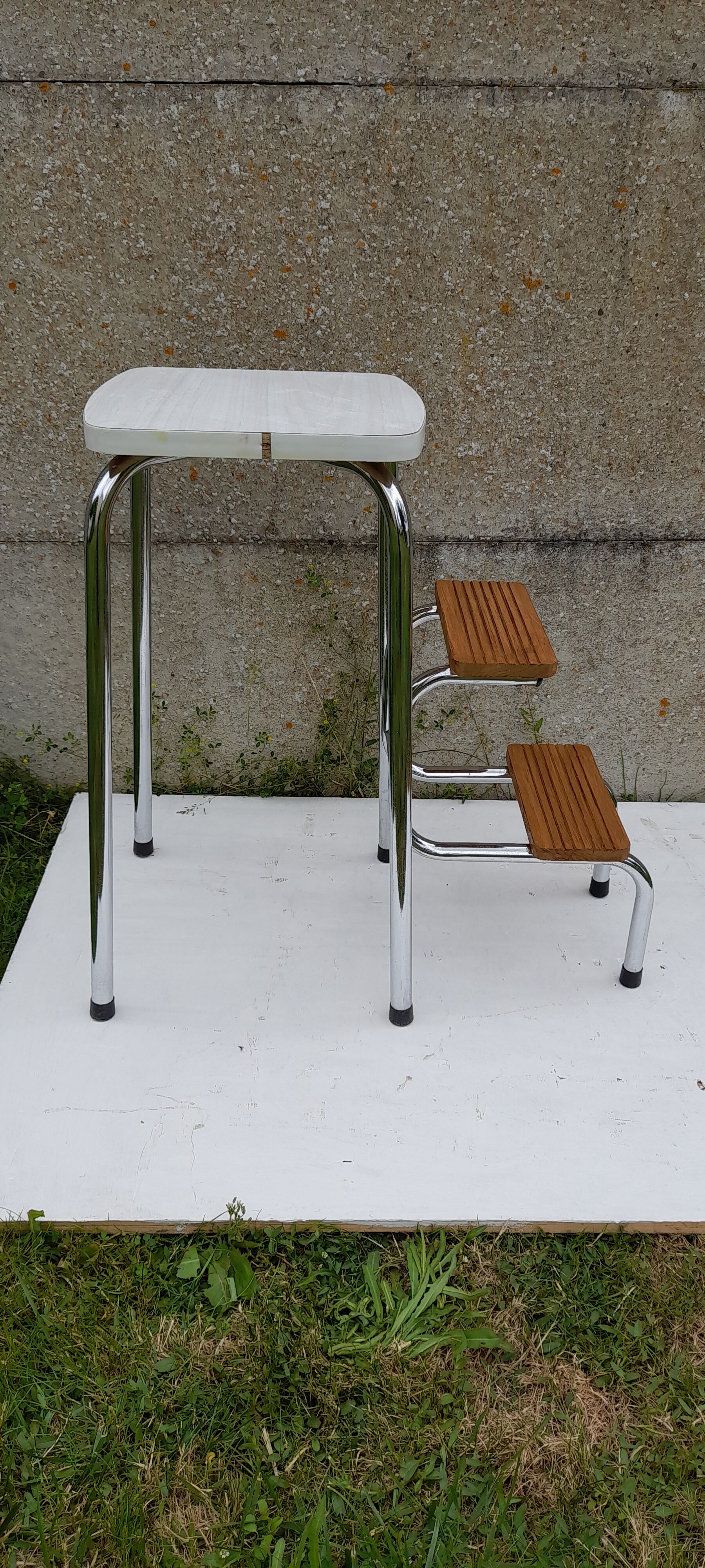 Stepladder retractable step 2 steps H 60 cm