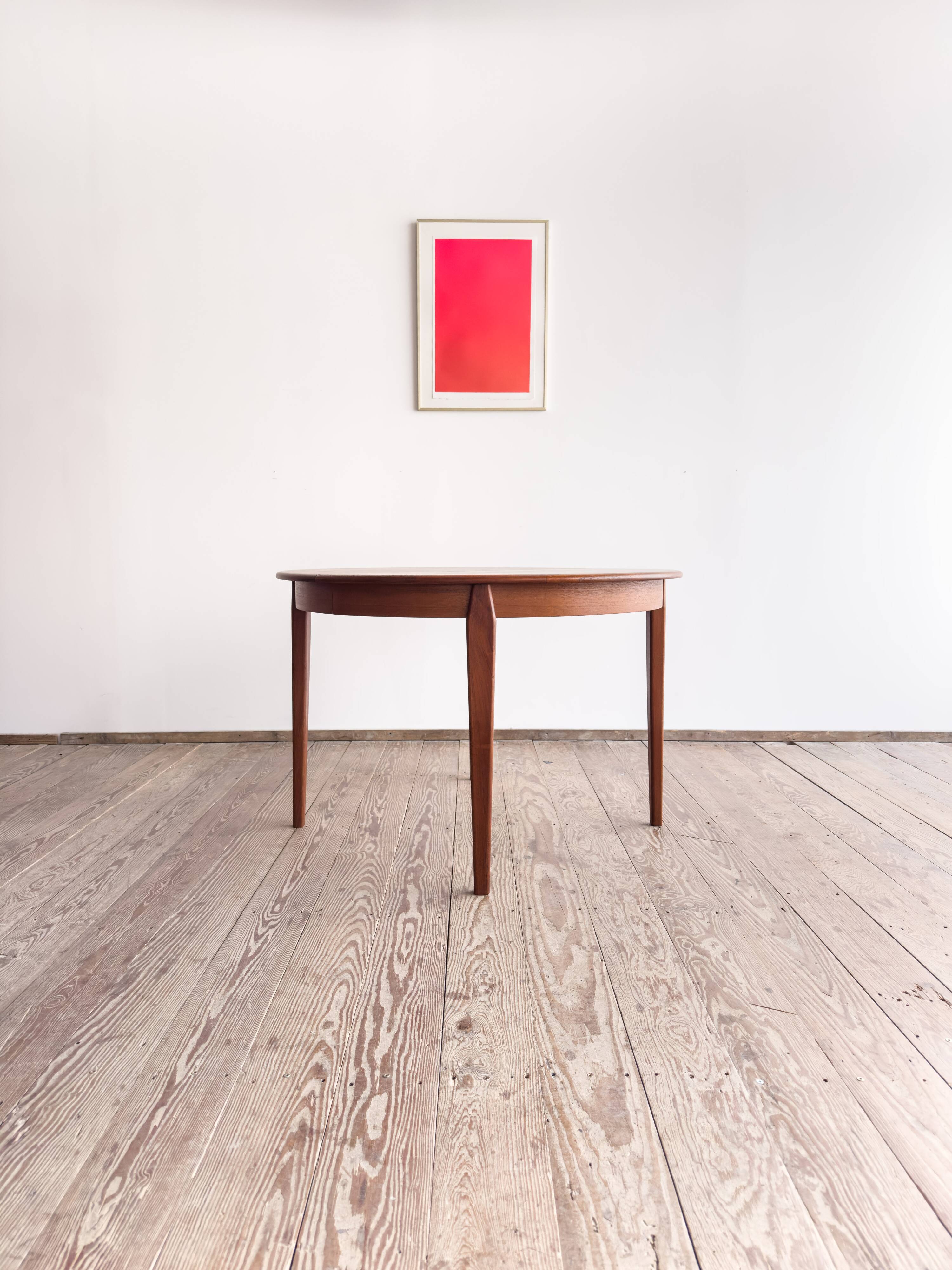 Danish table by Sighs & Sons in extendable teak, Mid Century, 1960.