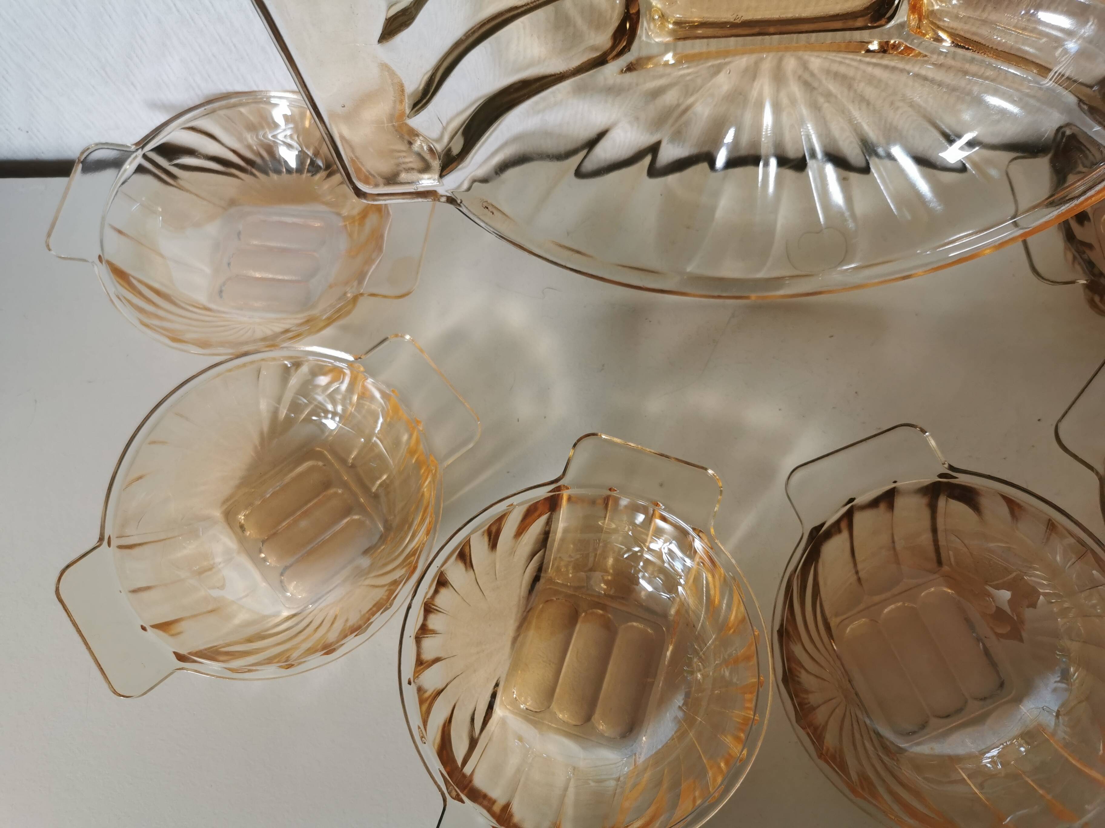 Art Deco pearly glass dessert service