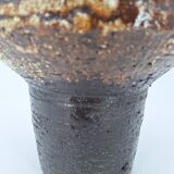 Modernist brutalist standing vase chamotte stoneware shaded brown, ocher, ivory Scandinavian design 1970
