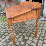 Oak sloping secretary