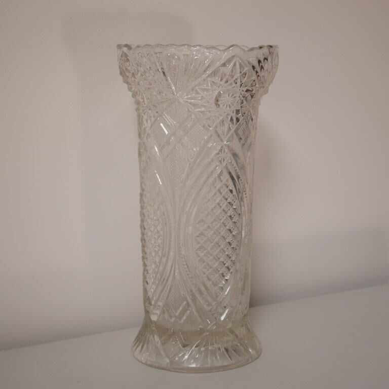 Glass vase, chiseled pattern