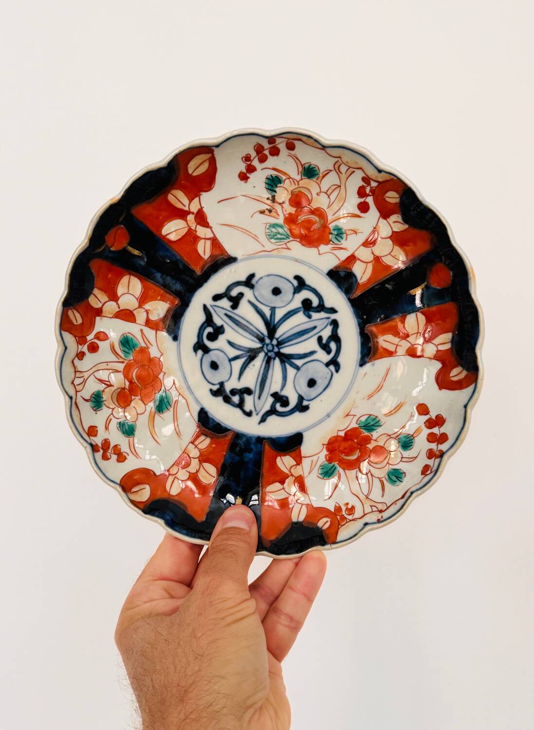 3 Imari porcelain plates from Japan, 19th century