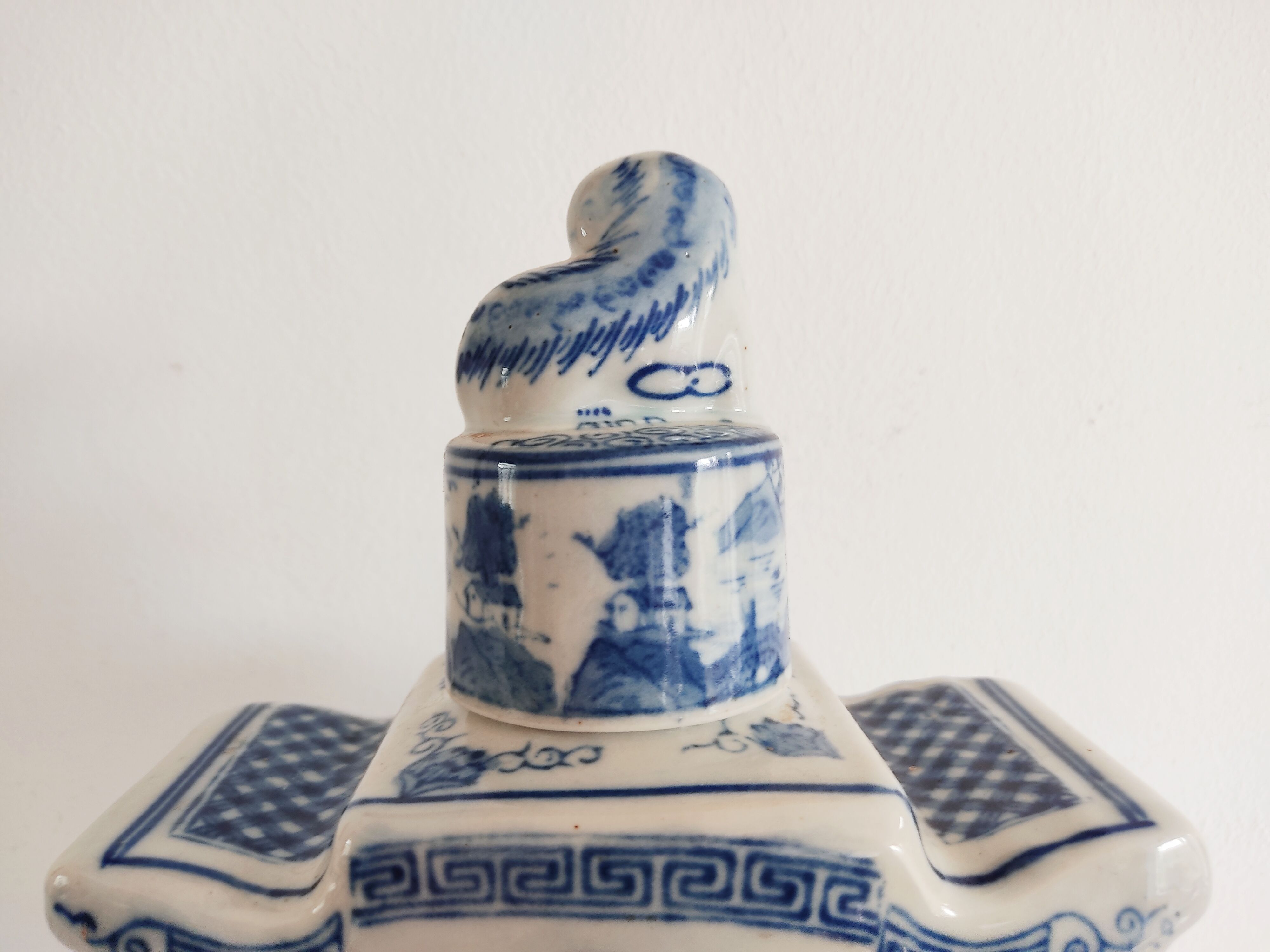 Chinese tea box fo dog lid