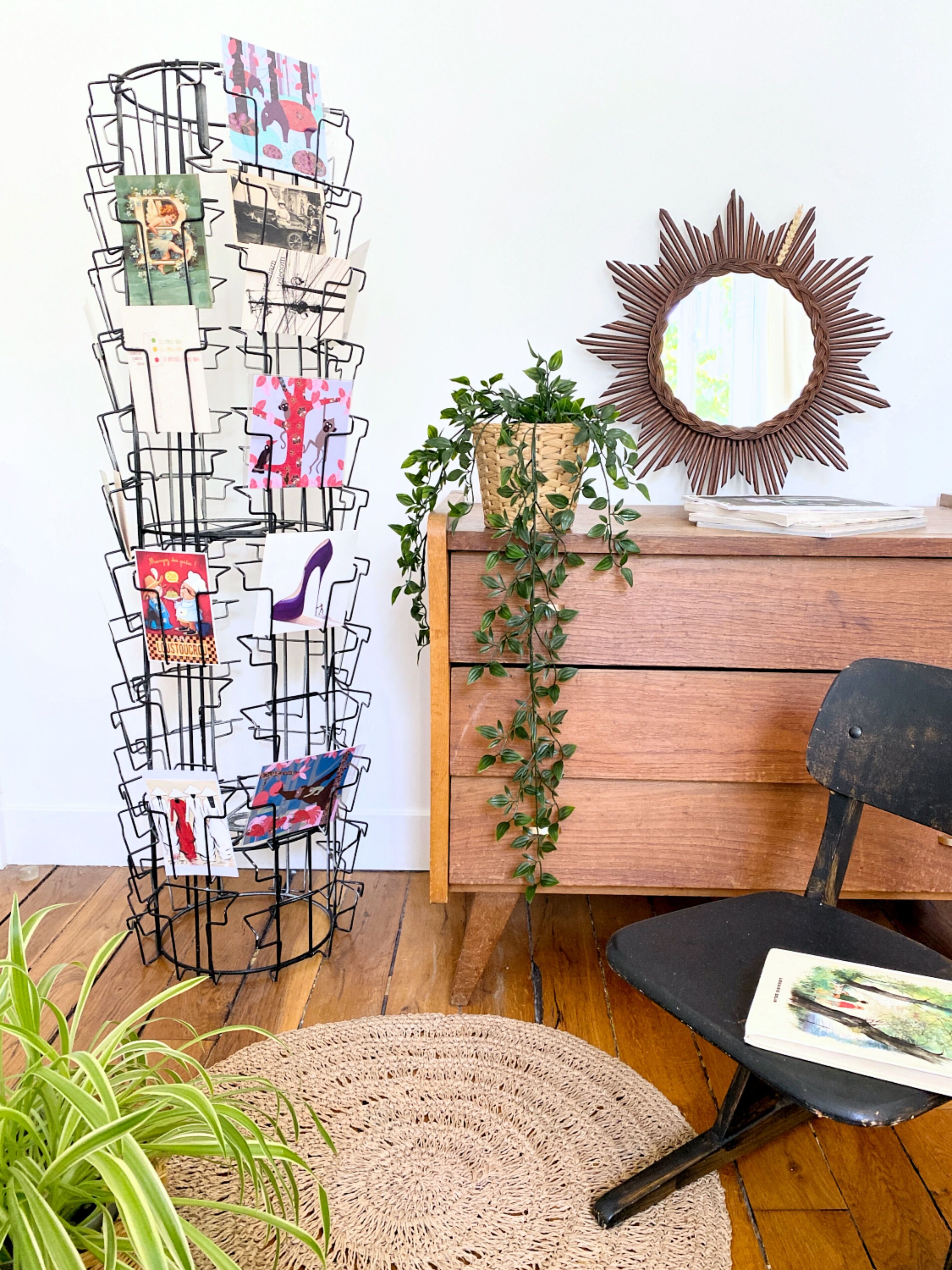 Postcard display / photos