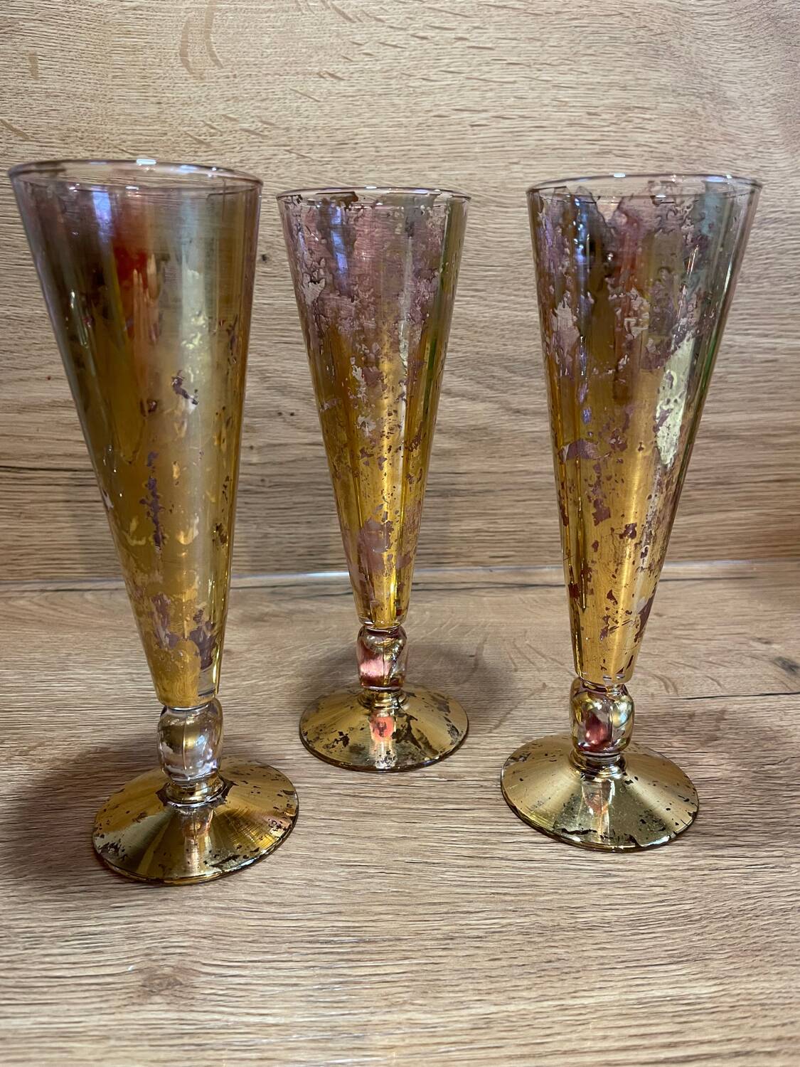 3 Champagne flutes