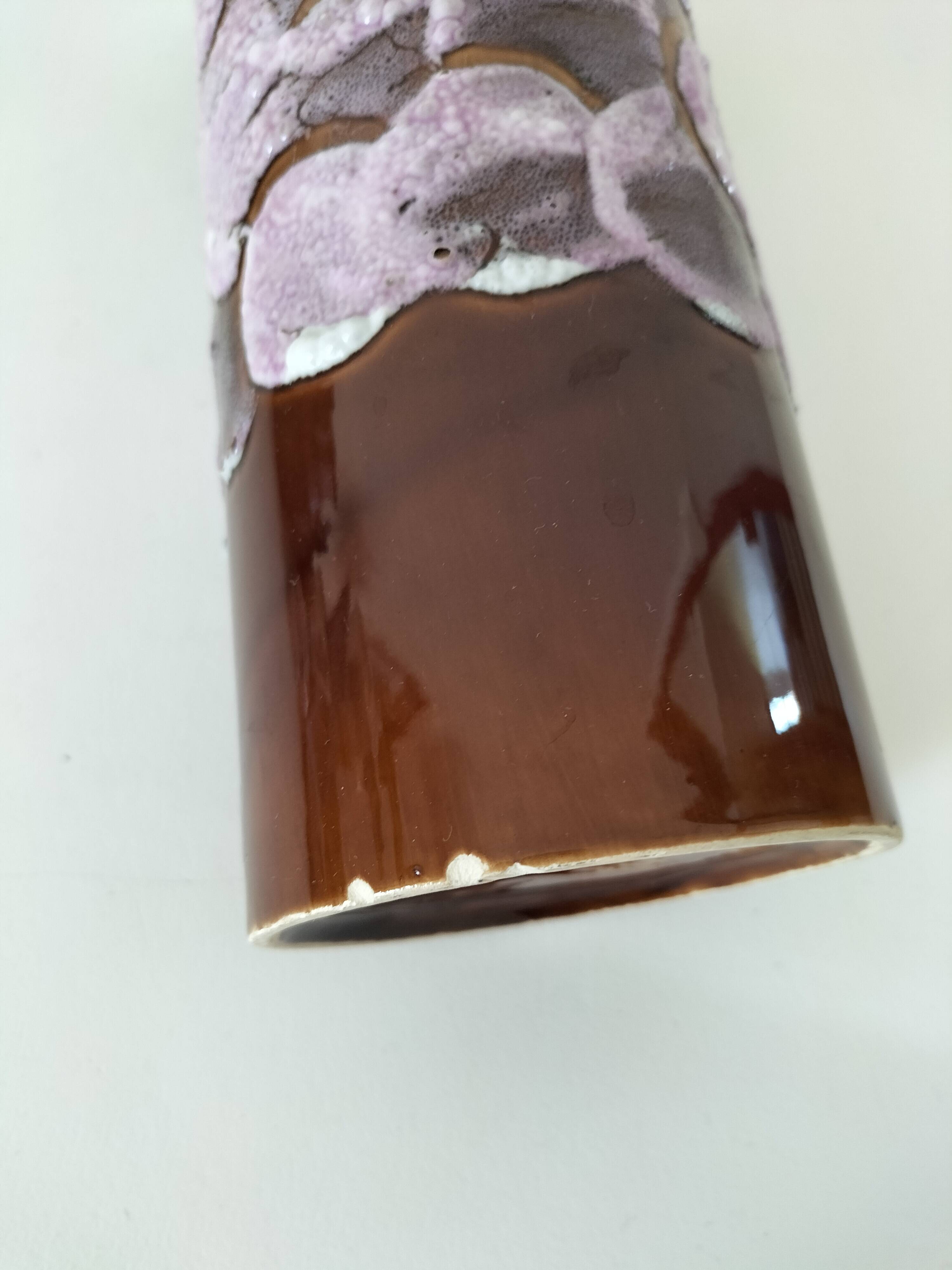 Vase vintage à glaçure volcanique mauve – pièce décorative 60–70’s