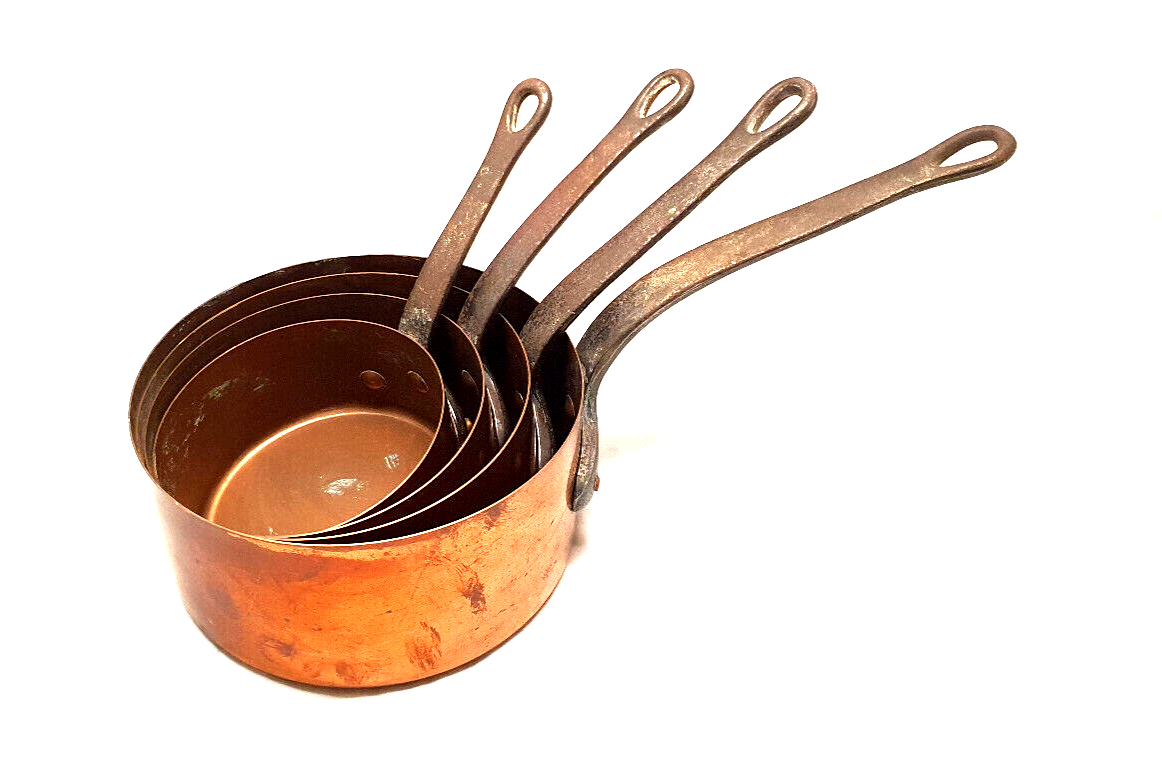 Série de 4 anciennes casseroles cuivre métaux Vesoul Selency