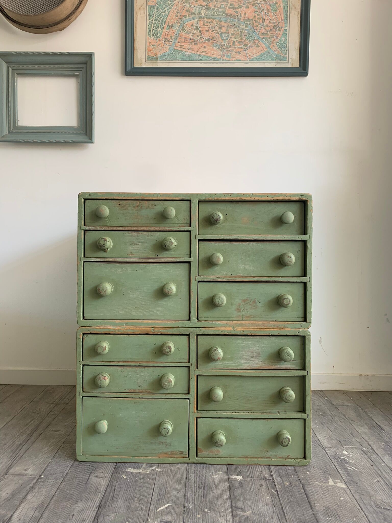 Petit meuble de métier