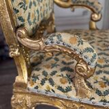 Remarkable small armchair in carved and gilded wood, Venice, early 18th century