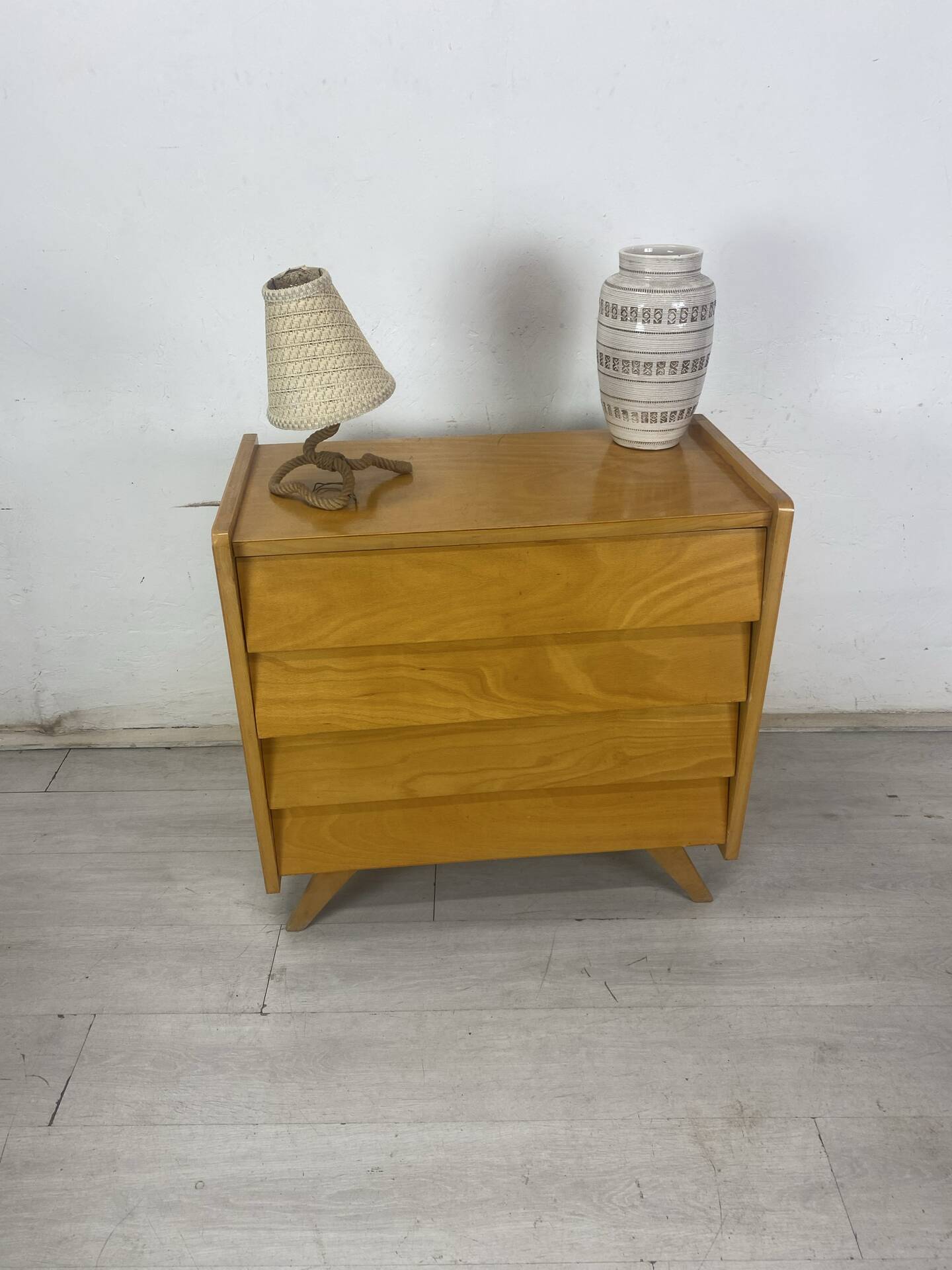 Vintage chest of drawers