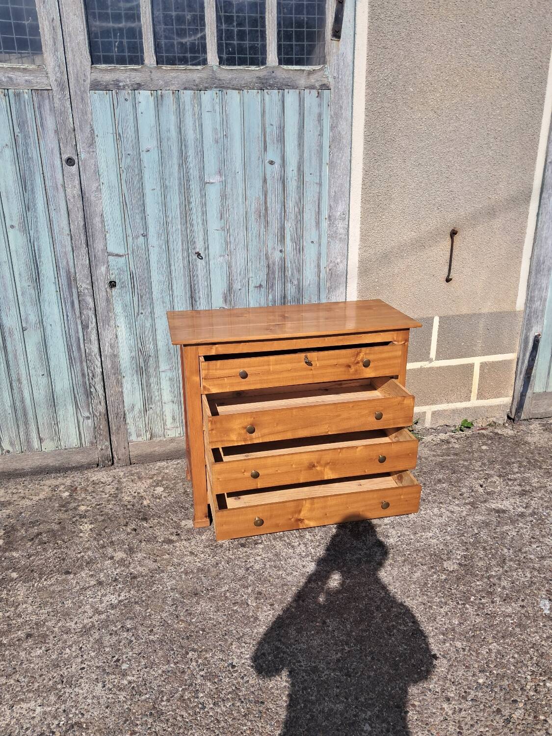 Commode en merisier massif