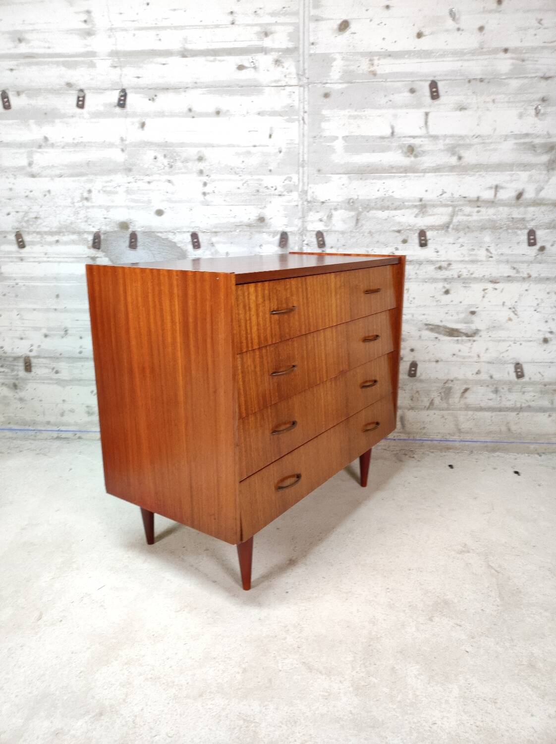 Commode vintage