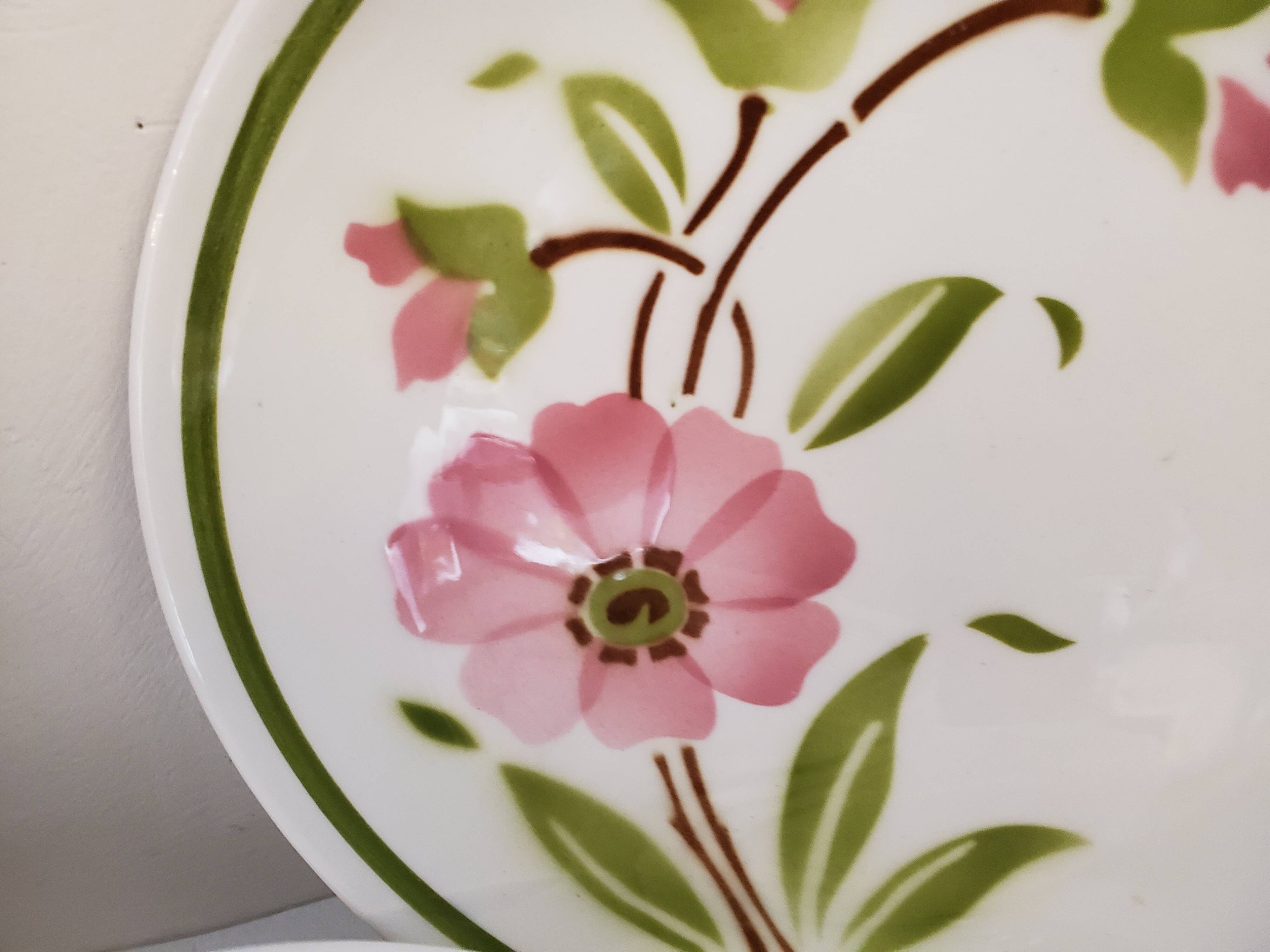 6 ceramic dessert plates