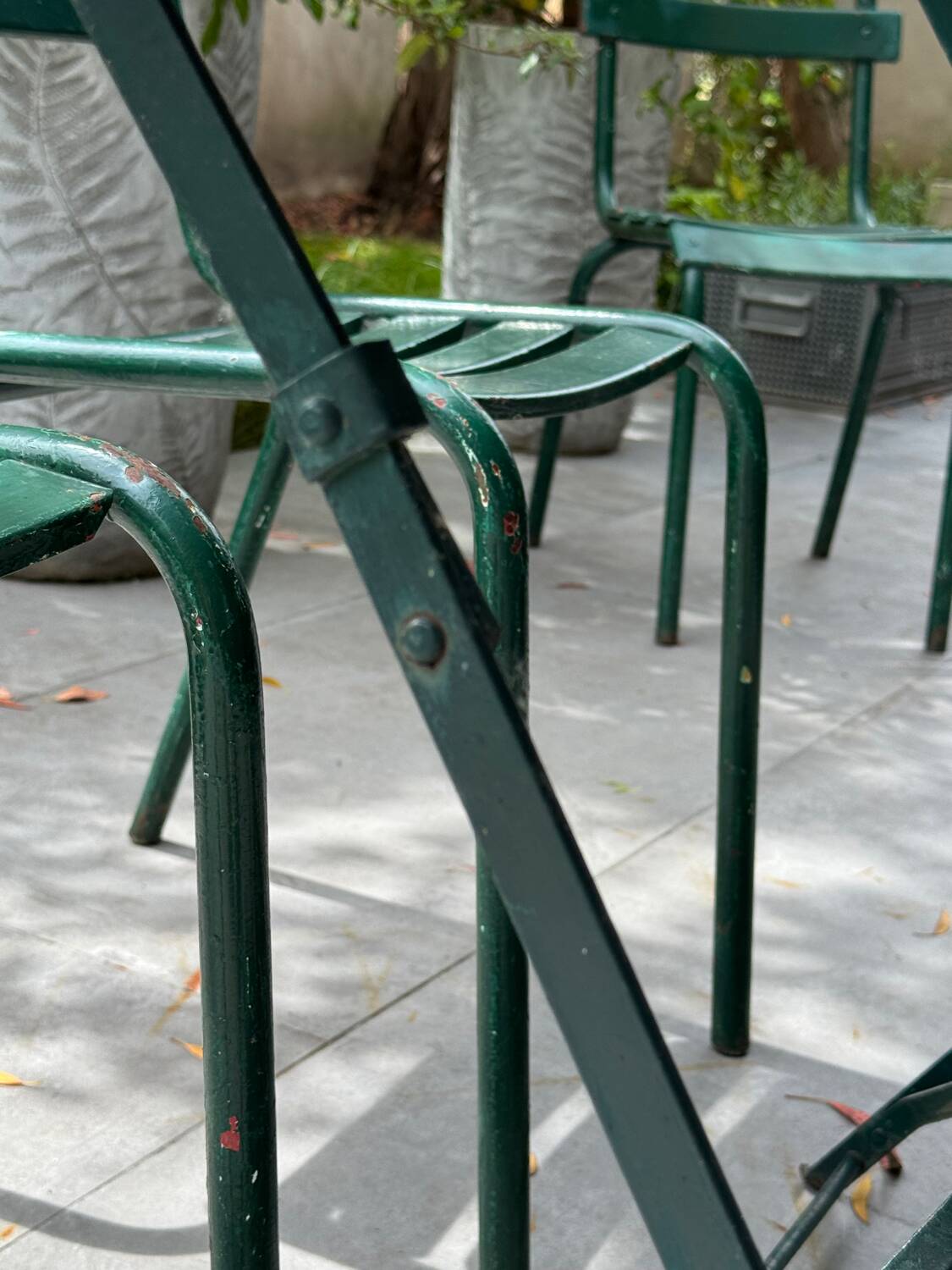 Metal garden furniture