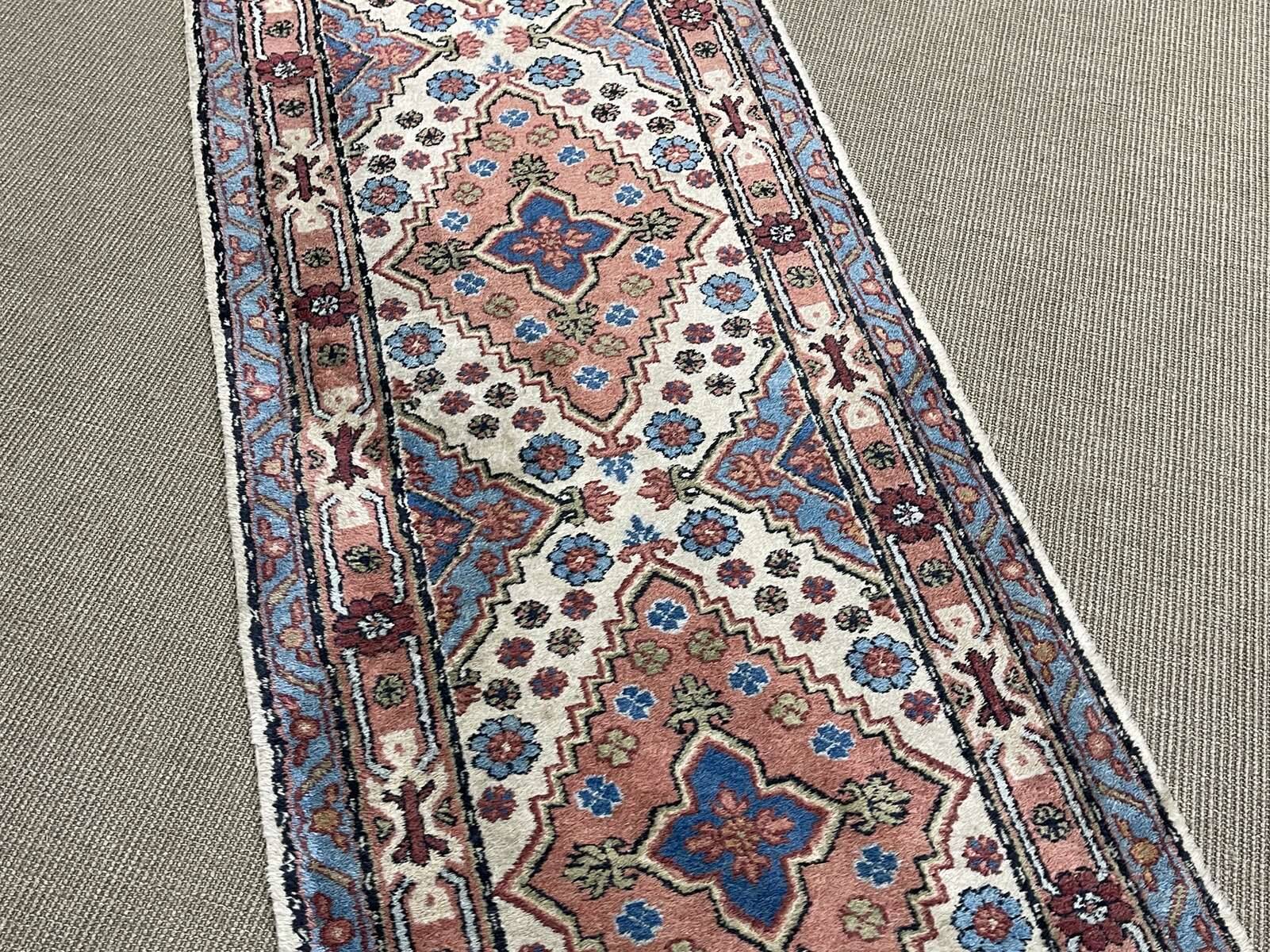 Tapis iranien en laine fait main - 3m30x70cm