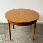 1960’s Mid-Century Modern extending dining table by Schrieber Furniture