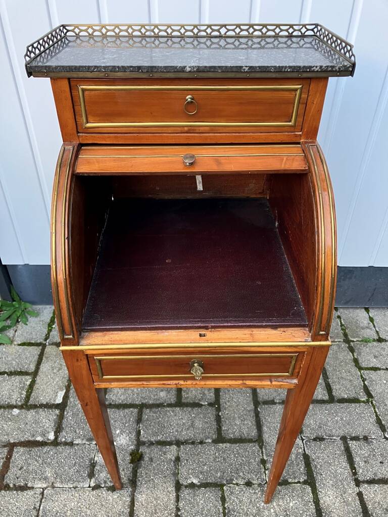 Small child's cylinder desk, 18th century.