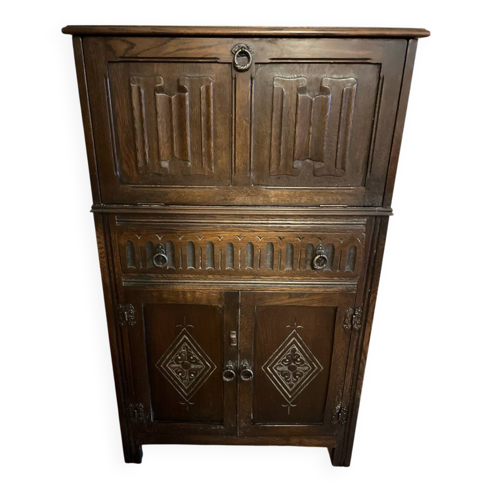 Jaycee Furniture English Bar Cabinet