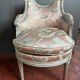 Fauteuil de coiffeur style louis XVI Type bergère