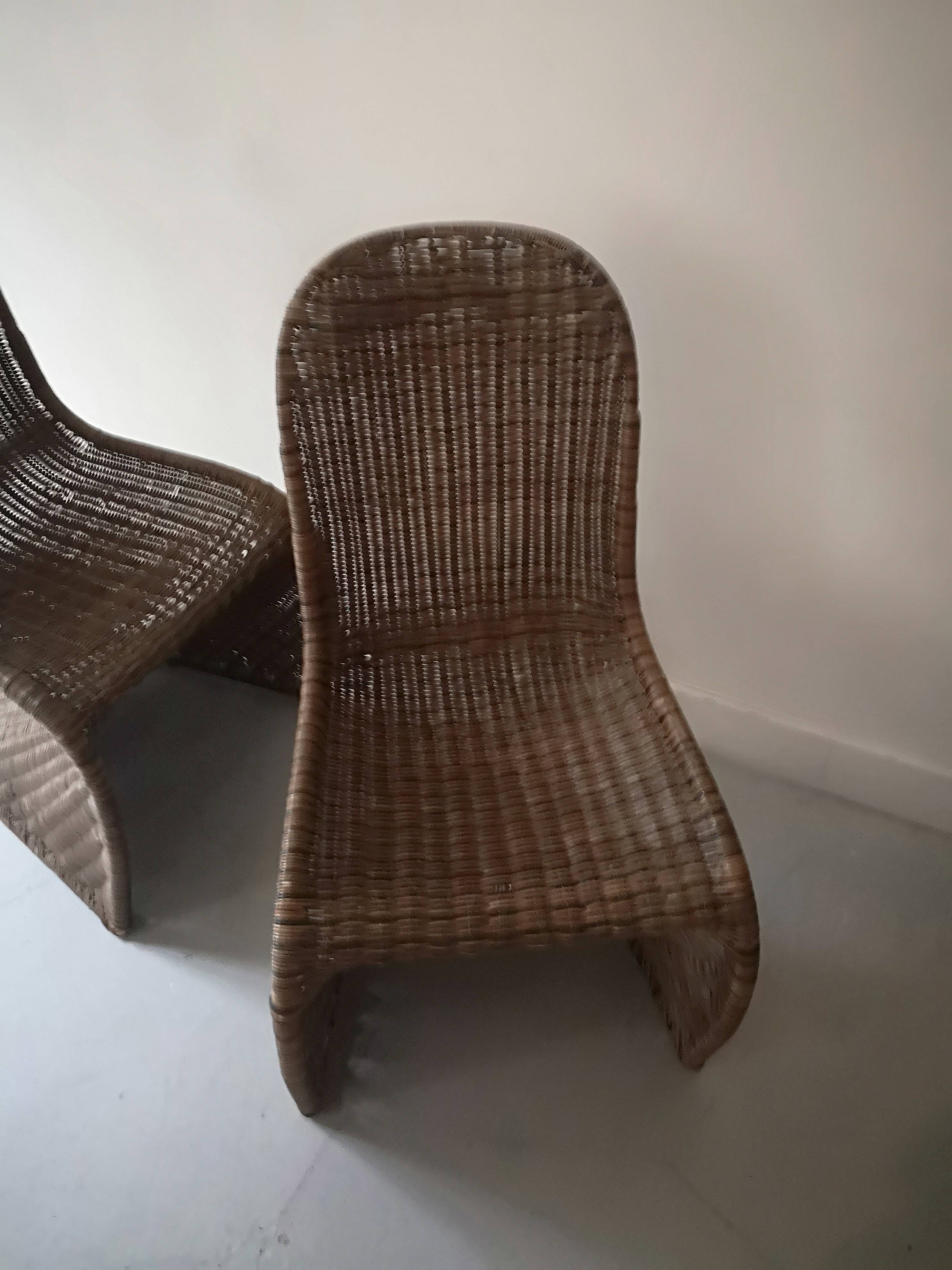 set de 2 chaises incurvées en rotin, design 1960 / 1970
