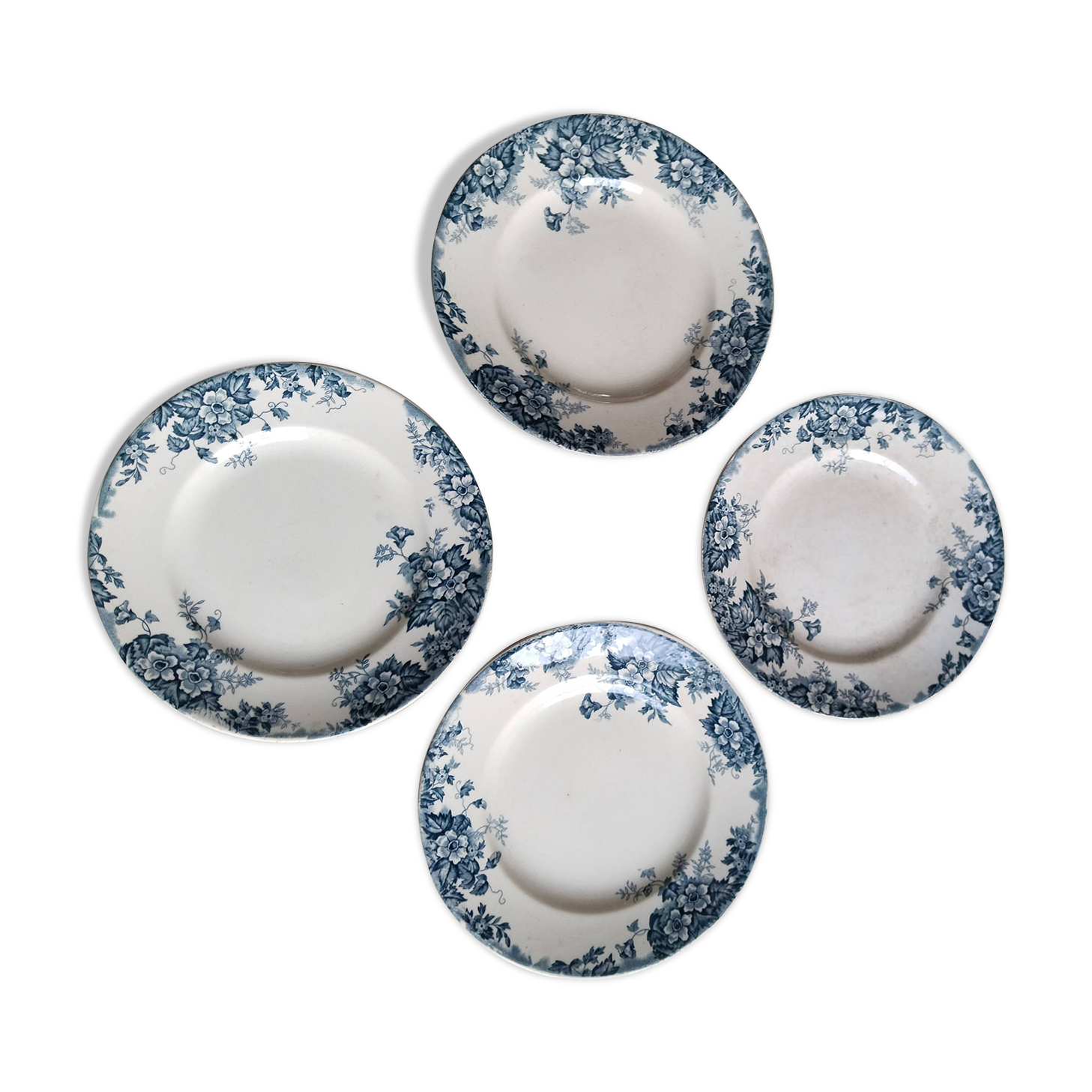 Flat plates (4) in earthenware from Saint Amand and Hamage, Terre de fer, Marie Louise model, c