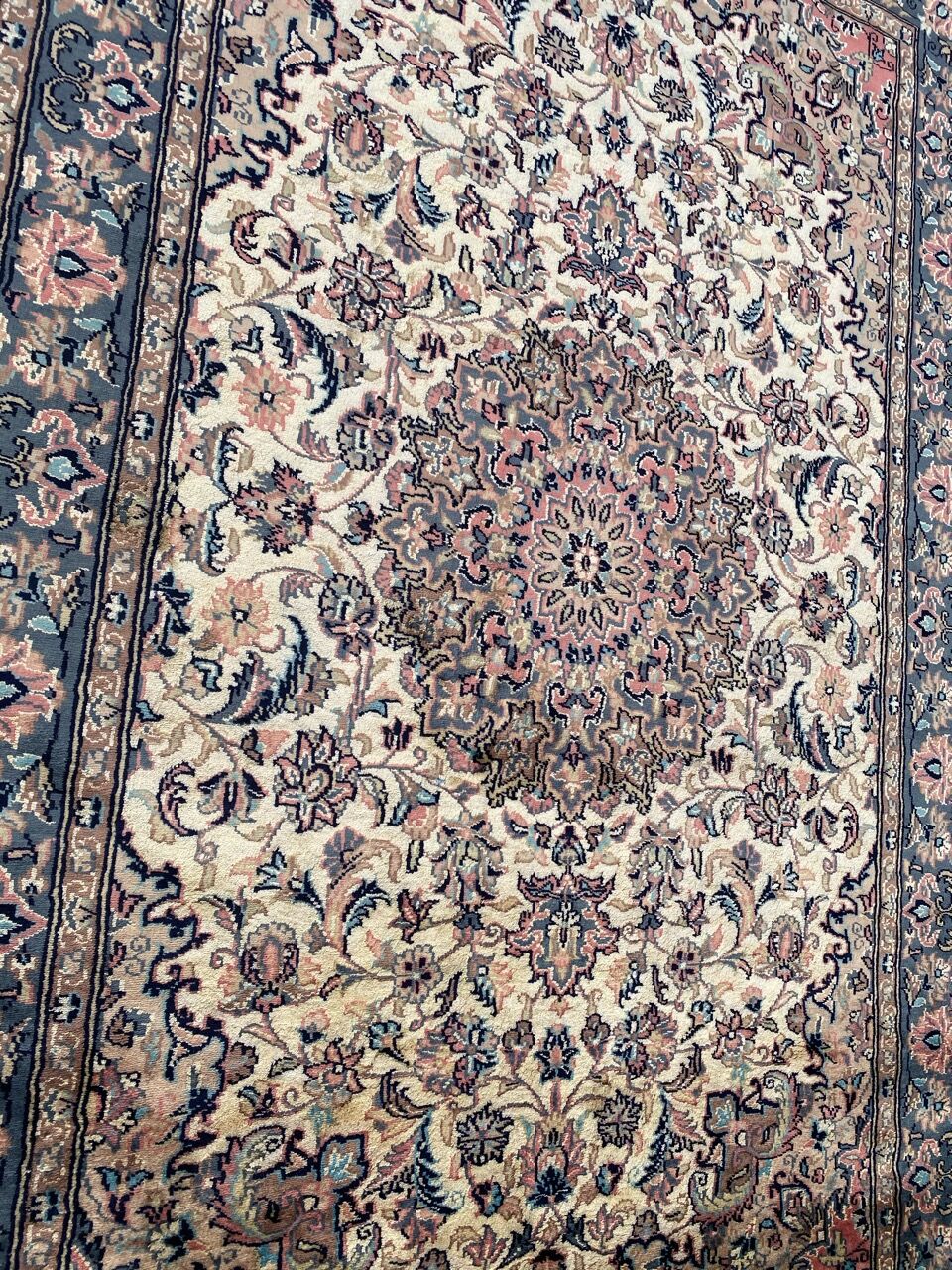 Pakistani carpet  - 126x194cm