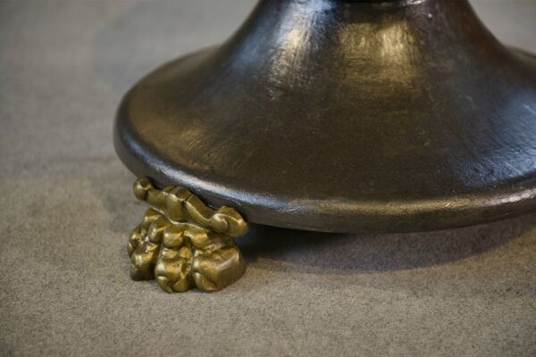 Table basse en fonte et verre églomisé néo-classique 1940’s
