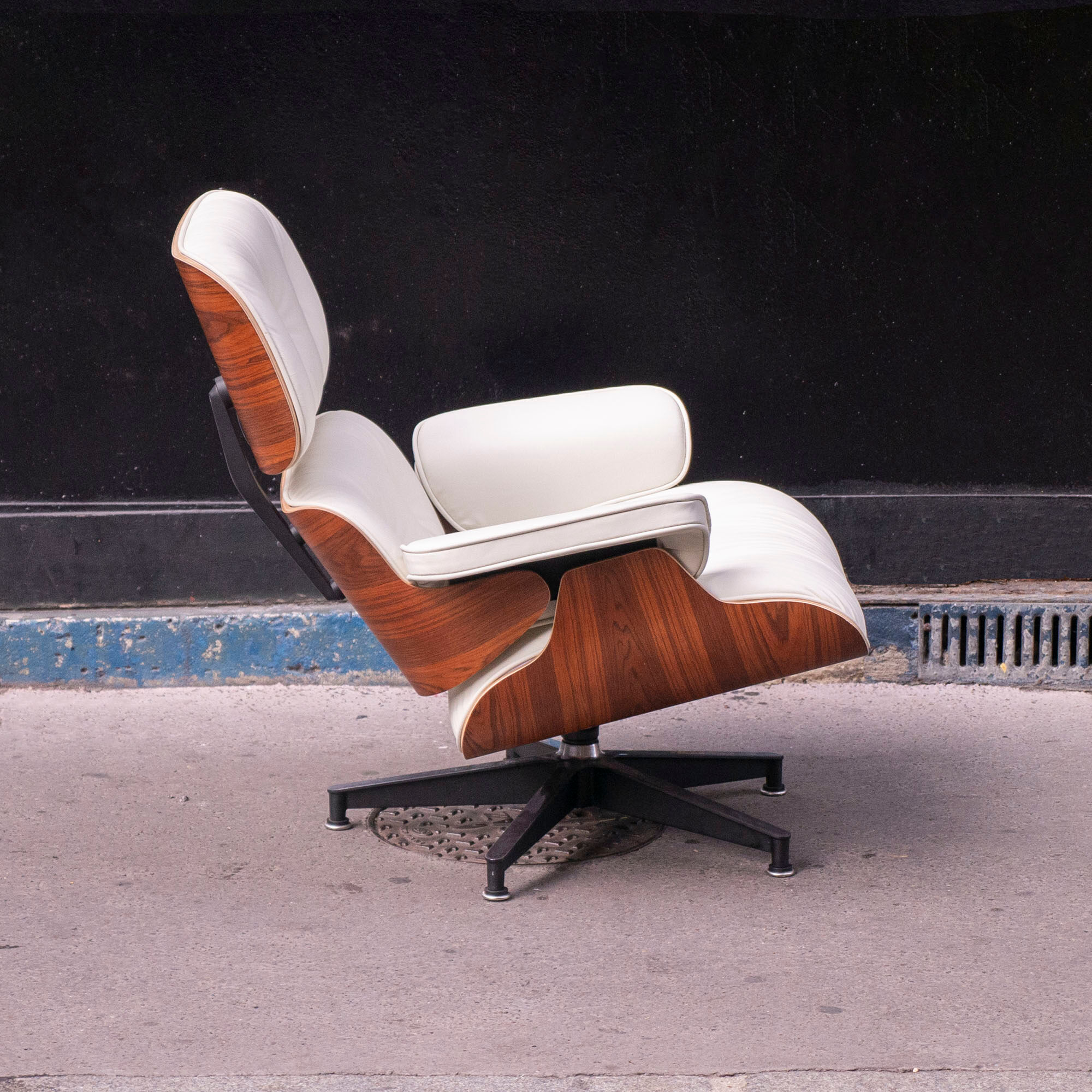 Charles & Ray Eames Lounge Chair 2017 Herman Miller Edition