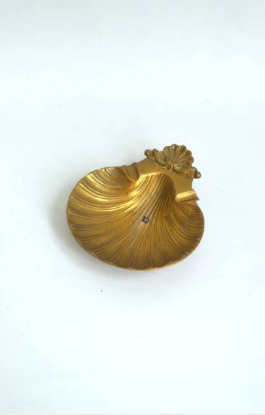 Brass scallop ashtray