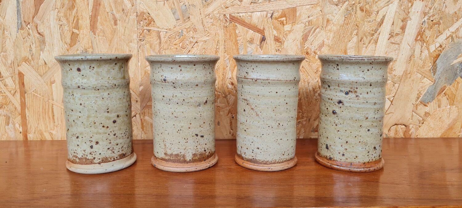 Set of four glasses in varnished stoneware