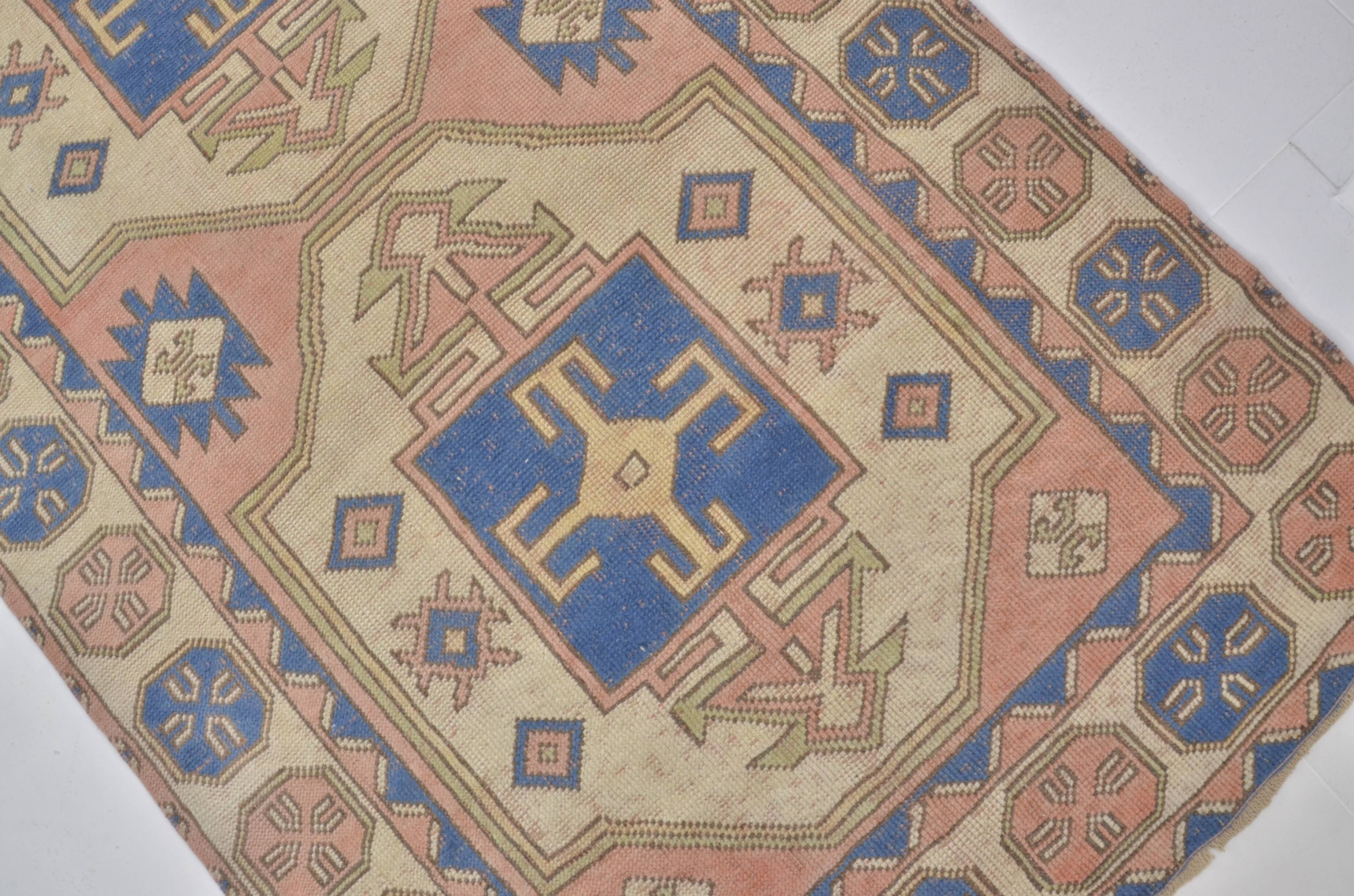 Tapis Oushak noué à la main