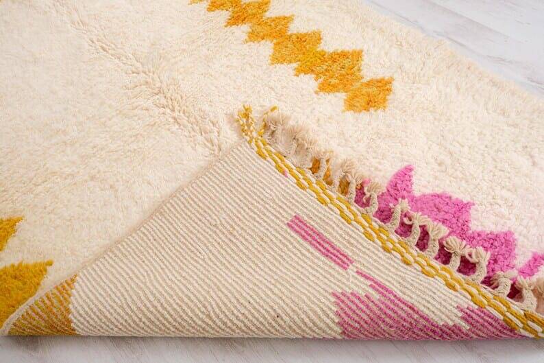 Traditional handmade Beni Ouraine rug, size 150 x 250 cm