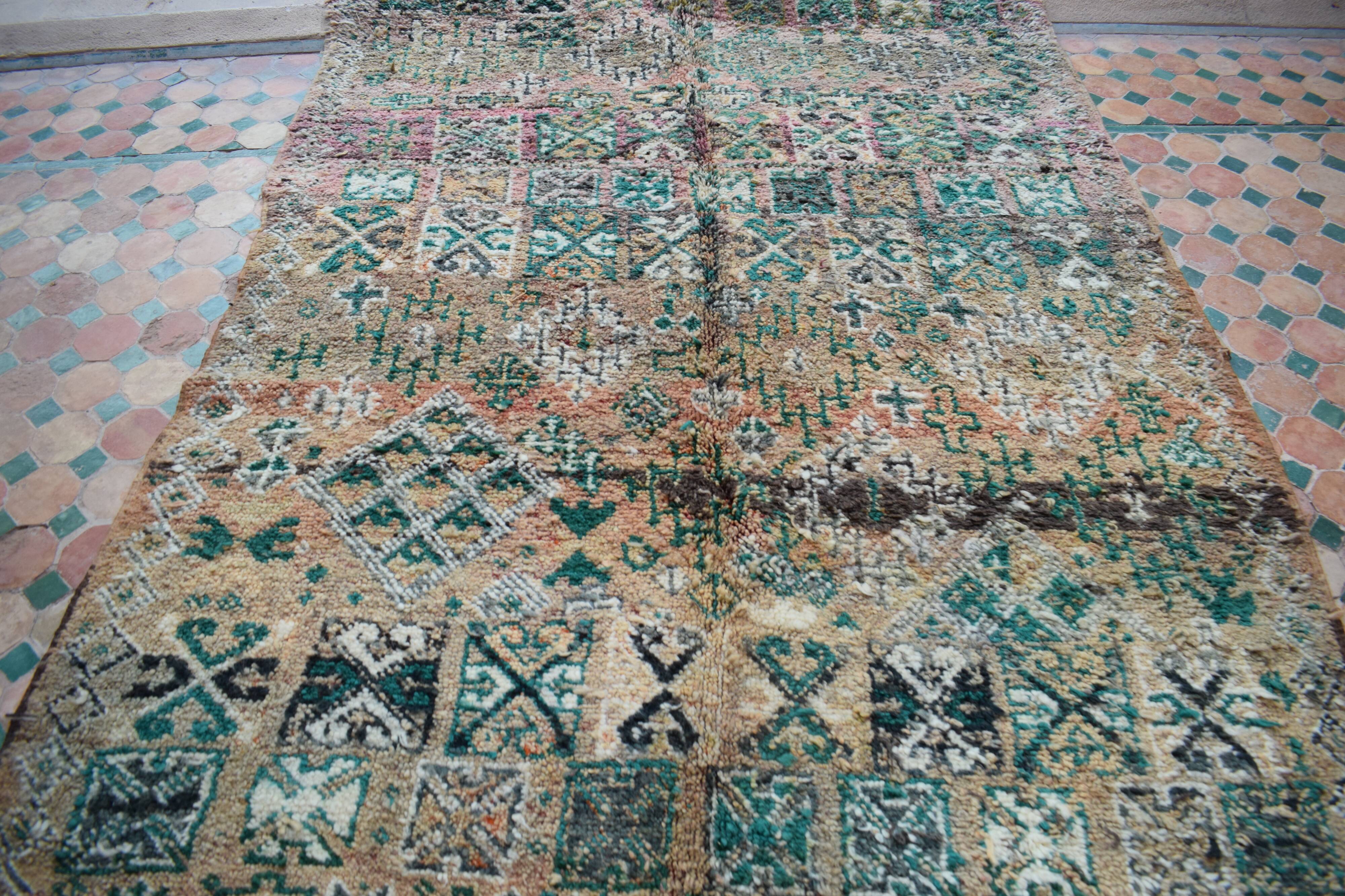 Moroccan berber rug vintage atlas