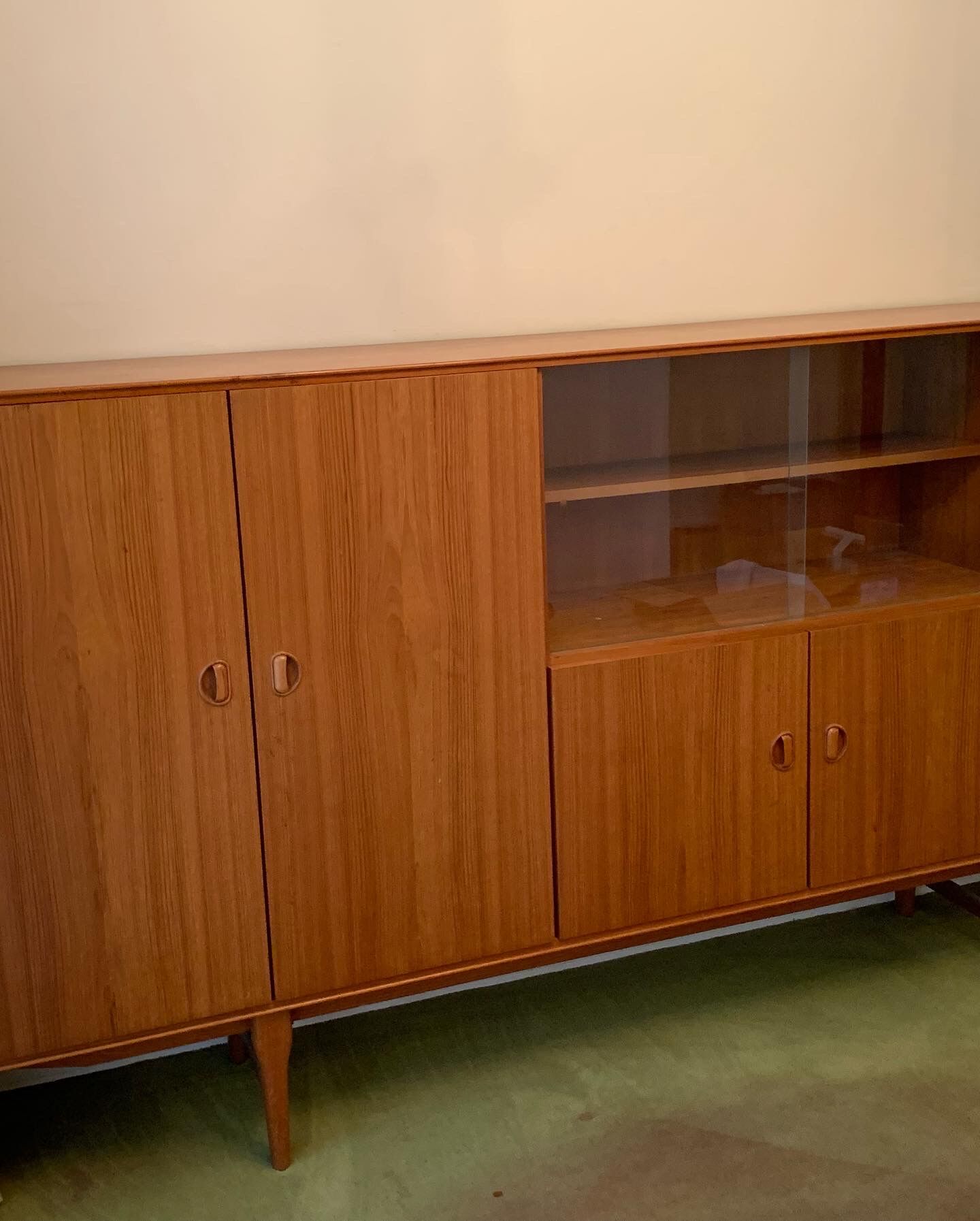 Fristho teak cupboard-bar