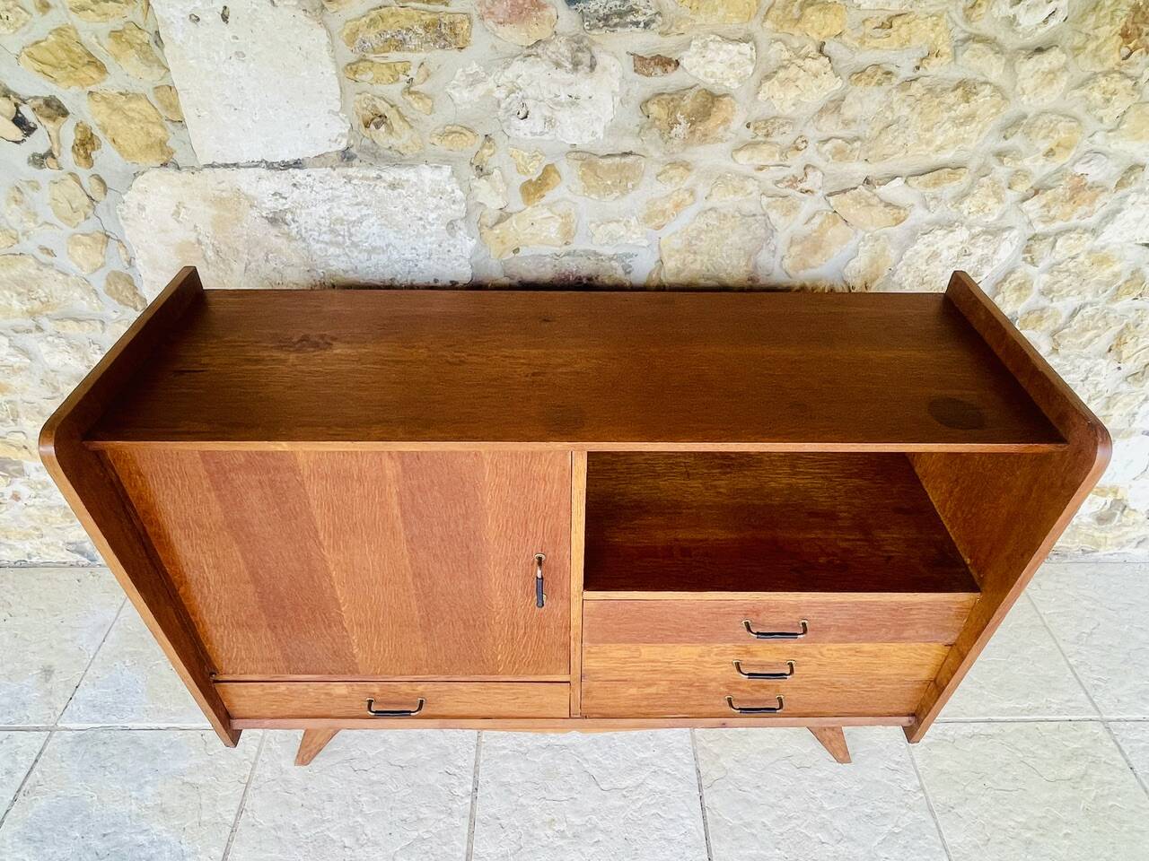 Oak storage unit, splayed legs circa 1950s