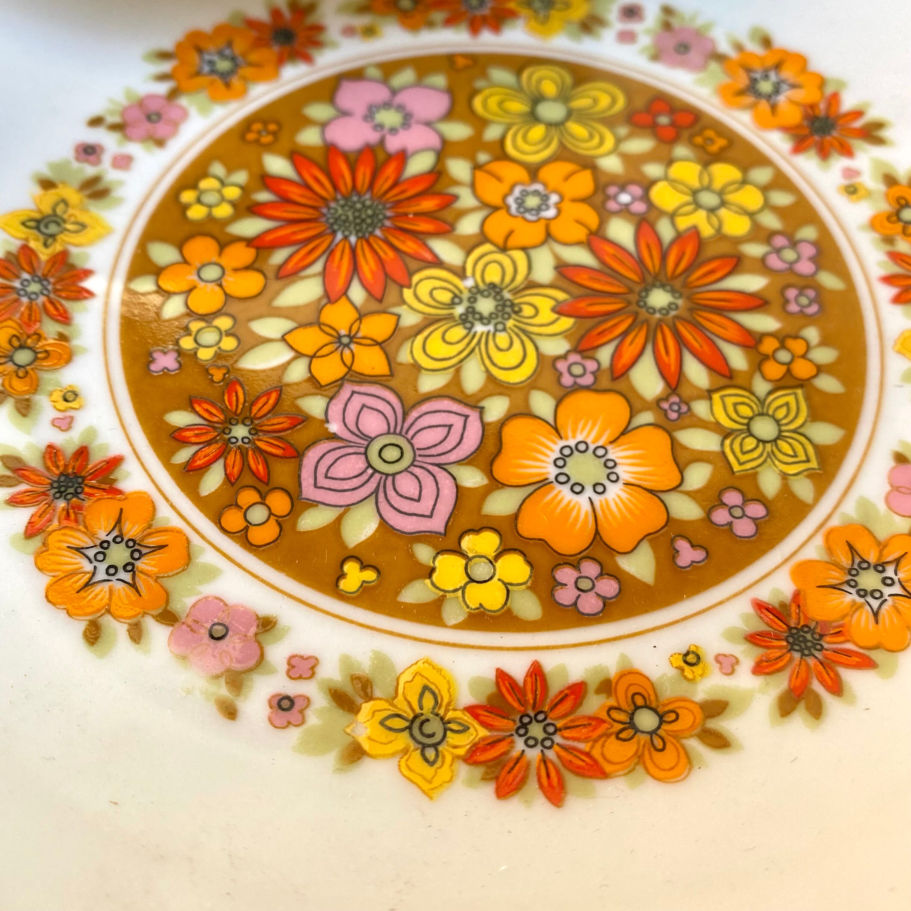 Vintage dessert plates made of bavaria Germany porcelain